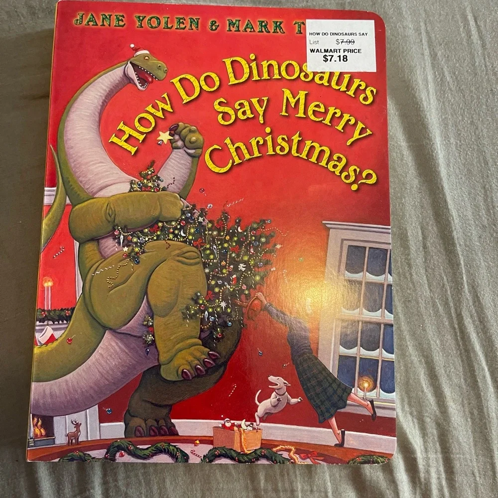 6 kids Christmas Books - Picture 5 of 8